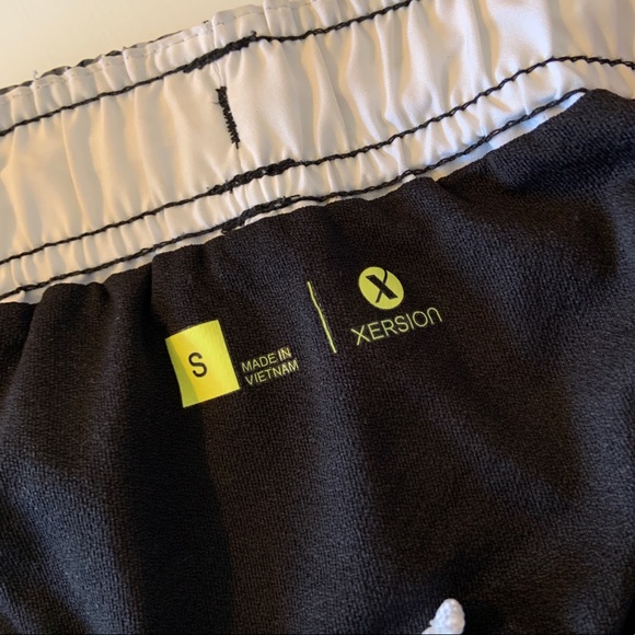 Patterned Athletic shorts - Picture 3 of 3